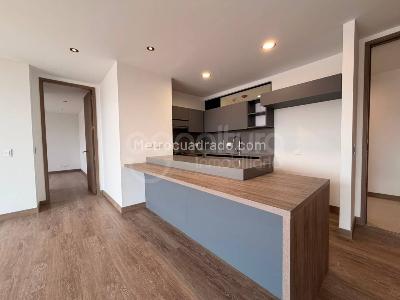 Apartamento de 2 alcobas en venta en Los Balsos, Medellín, 94 m² · foto 2 de 18
