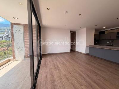 Apartamento de 2 alcobas en venta en Los Balsos, Medellín, 94 m² · foto 4 de 18