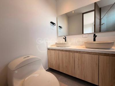 Apartamento de 2 alcobas en venta en Los Balsos, Medellín, 94 m² · foto 8 de 18