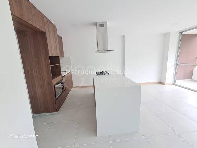 Apartamento de 2 alcobas en venta en San Jose, Sabaneta, 87 m² · foto 2 de 14
