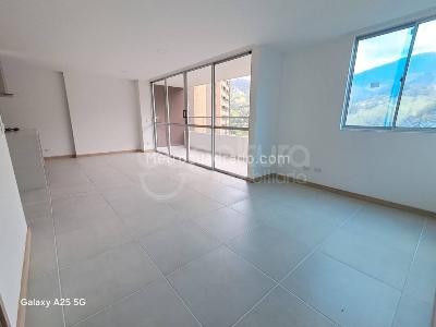 Apartamento de 2 alcobas en venta en San Jose, Sabaneta, 87 m² · foto 6 de 14