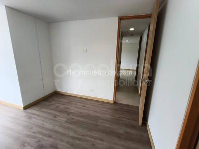 Apartamento de 2 alcobas en arriendo en Las Palmas, Medellín, 77 m² · foto 6 de 18