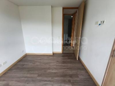 Apartamento de 2 alcobas en arriendo en Las Palmas, Medellín, 77 m² · foto 10 de 18