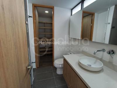 Apartamento de 2 alcobas en arriendo en Las Palmas, Medellín, 77 m² · foto 13 de 18
