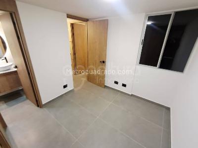 Apartamento de 2 alcobas en venta en La Navarra, Bello, 55 m² · foto 13 de 20