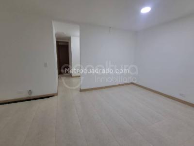 Apartamento de 3 alcobas en venta en Madera, Bello, 80 m² · foto 4 de 20