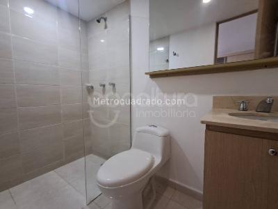 Apartamento de 3 alcobas en venta en Madera, Bello, 80 m² · foto 8 de 20