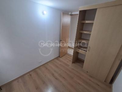 Apartamento de 3 alcobas en venta en Madera, Bello, 80 m² · foto 9 de 20