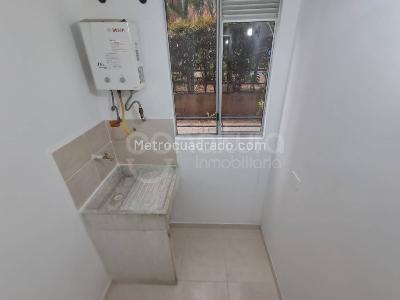 Apartamento de 3 alcobas en venta en Madera, Bello, 80 m² · foto 14 de 20