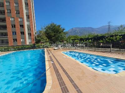 Apartamento de 3 alcobas en venta en Madera, Bello, 63 m² · foto 11 de 20