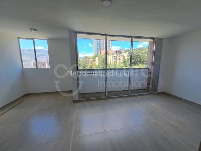 Apartamento de 3 alcobas en venta en Bucaros, Bello, 54 m² · foto 4 de 13