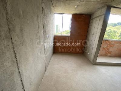 Apartamento de 3 alcobas en venta en Bucaros, Bello, 54 m² · foto 4 de 10