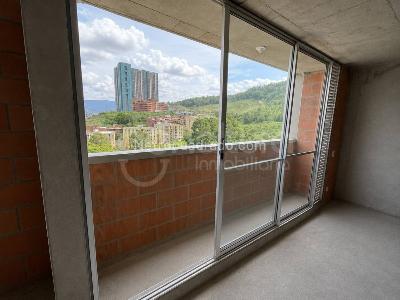 Apartamento de 3 alcobas en venta en Bucaros, Bello, 54 m² · foto 5 de 10