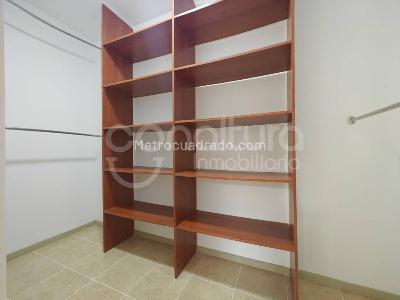 Apartamento de 3 alcobas en arriendo en Santa Fe, Medellín, 94 m² · foto 12 de 19