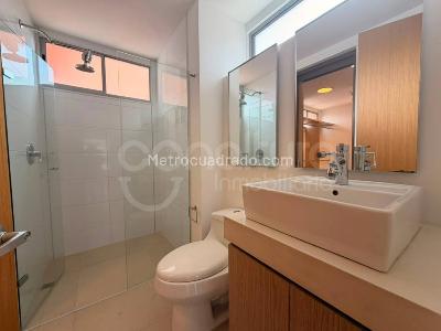 Apartamento de 2 alcobas en arriendo en Los Balsos, Medellín, 109 m² · foto 13 de 16