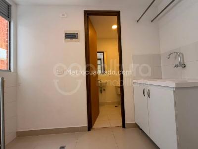 Apartamento de 2 alcobas en arriendo en Los Balsos, Medellín, 109 m² · foto 16 de 16