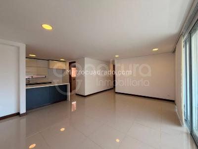 Apartamento de 2 alcobas en arriendo en Los Balsos, Medellín, 109 m² · foto 5 de 16