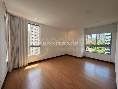Apartamento de 2 alcobas en arriendo en Los Balsos, Medellín, 109 m² · foto 9 de 16
