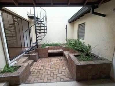 Casa de 5 alcobas en arriendo en El Velodromo, Medellín, 350 m² · foto 5 de 17