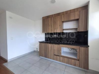 Apartamento de 1 alcoba en venta en Suramerica, Itagüí, 60 m² · foto 2 de 20