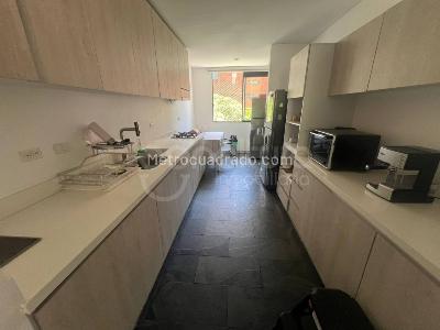 Apartamento en venta en Loma Benedictinos, Envigado · foto 6 de 18