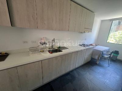 Apartamento en venta en Loma Benedictinos, Envigado · foto 8 de 18