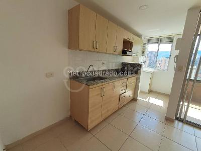 Apartamento de 3 alcobas en arriendo en San Jose, Sabaneta, 78 m² · foto 2 de 16