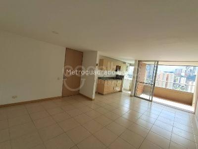 Apartamento de 3 alcobas en arriendo en San Jose, Sabaneta, 78 m² · foto 3 de 16