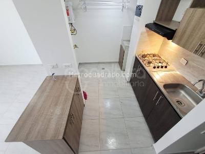 Apartamento de 2 alcobas en venta en Niquia, Bello, 40 m² · foto 2 de 20