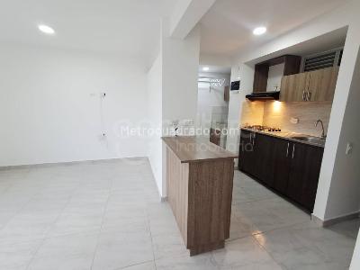 Apartamento de 2 alcobas en venta en Niquia, Bello, 40 m² · foto 3 de 20
