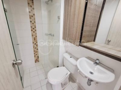 Apartamento de 2 alcobas en venta en Niquia, Bello, 40 m² · foto 14 de 20
