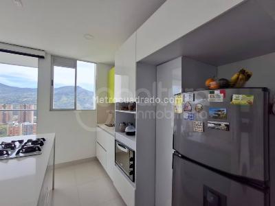 Apartamento en venta en Suramerica, Itagüí · foto 3 de 20