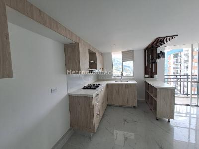 Apartamento de 2 alcobas en venta en Santa Ana, Bello, 63 m² · foto 2 de 12