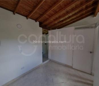 Apartamento de 4 alcobas en venta en Terranova, Bello, 58 m² · foto 12 de 19