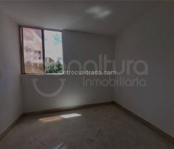 Apartamento de 4 alcobas en venta en Terranova, Bello, 58 m² · foto 6 de 19