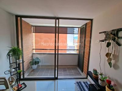 Apartamento de 2 alcobas en venta en Parque, Sabaneta, 72 m² · foto 13 de 14