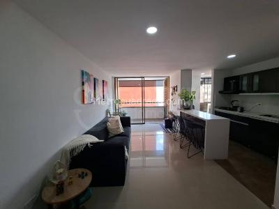 Apartamento de 2 alcobas en venta en Parque, Sabaneta, 72 m² · foto 3 de 14