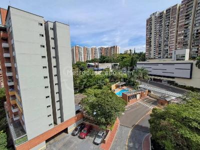 Apartamento de 3 alcobas en venta en Loma De Los Bernal, Medellín, 69 m² · foto 14 de 14