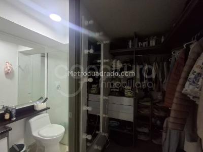 Apartamento de 2 alcobas en venta en Suramerica, Itagüí, 88 m² · foto 19 de 20