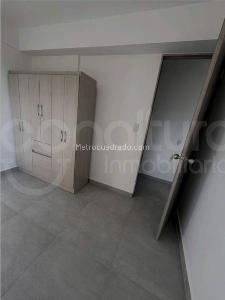 Apartamento de 2 alcobas en venta en Madera, Bello, 40 m² · foto 7 de 10