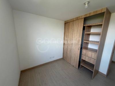 Apartamento de 2 alcobas en venta en Robledo, Medellín, 71 m² · foto 10 de 20
