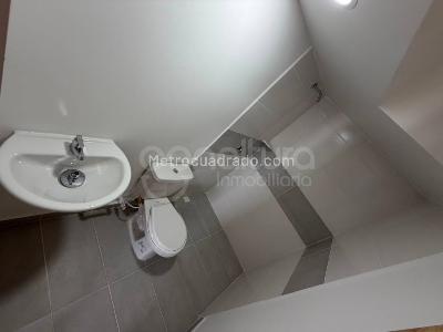 Apartamento de 2 alcobas en venta en Robledo, Medellín, 71 m² · foto 13 de 20