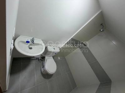 Apartamento de 2 alcobas en venta en Robledo, Medellín, 71 m² · foto 14 de 20