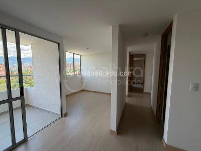 Apartamento de 2 alcobas en venta en Robledo, Medellín, 71 m² · foto 4 de 20
