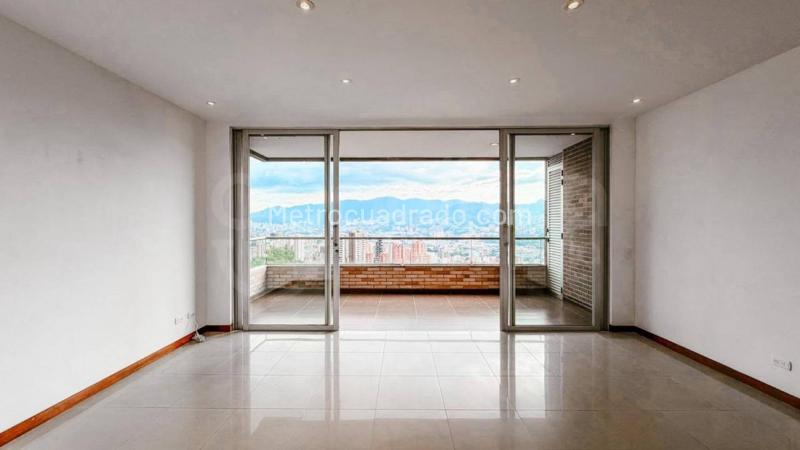 Apartamento en Arriendo, El Tesoro, Medellín - 4