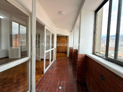 Apartamento en venta en La Candelaria, Medellín · foto 17 de 17