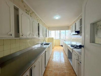 Apartamento en venta en La Candelaria, Medellín · foto 2 de 17