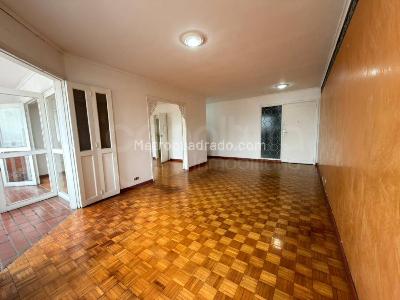 Apartamento en venta en La Candelaria, Medellín · foto 5 de 17