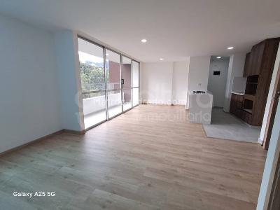 Apartamento de 2 alcobas en venta en San Jose, Sabaneta, 76 m² · foto 5 de 15