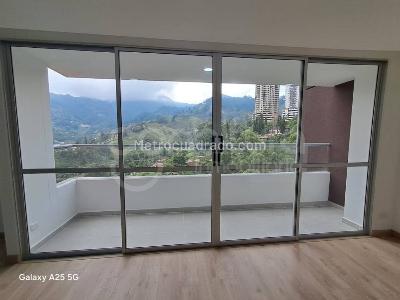 Apartamento de 2 alcobas en venta en San Jose, Sabaneta, 76 m² · foto 7 de 15